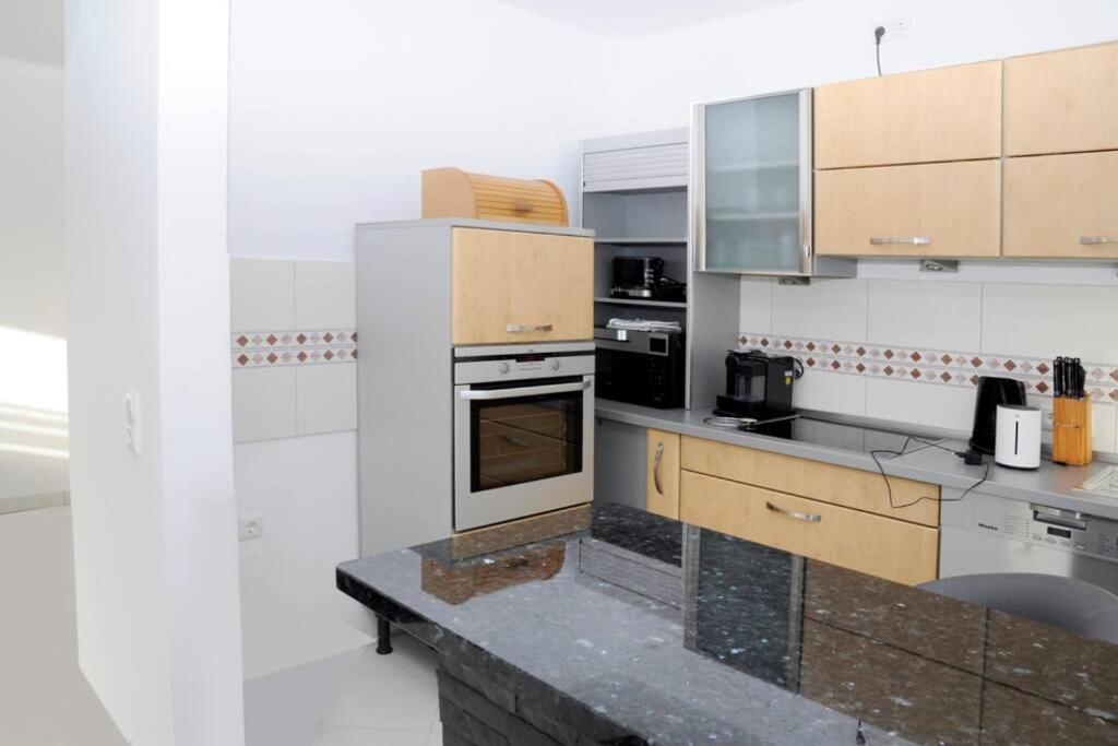 Traumhafte Kurstadt Apartment Moderne 2Zkb Balkon Pkw Stellplatz Бад-Наухайм Экстерьер фото