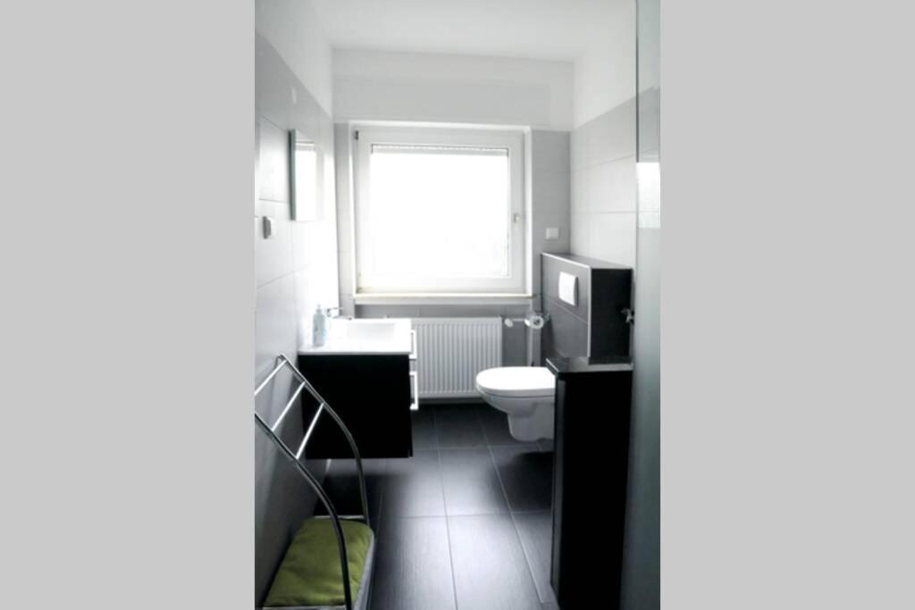 Traumhafte Kurstadt Apartment Moderne 2Zkb Balkon Pkw Stellplatz Бад-Наухайм Экстерьер фото