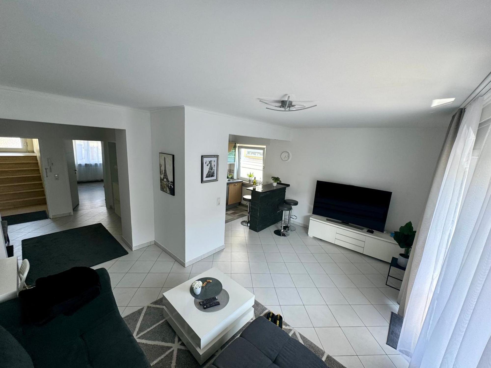 Traumhafte Kurstadt Apartment Moderne 2Zkb Balkon Pkw Stellplatz Бад-Наухайм Экстерьер фото